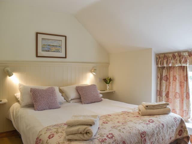 Double bedroom | Cowslip Cottage, Levisham near Pickering
