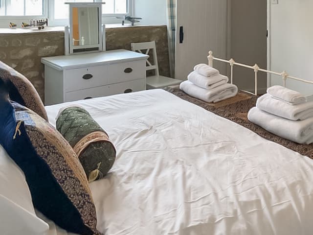 Double bedroom | Boxkite - Furley Cottages, Membury, near Axminster