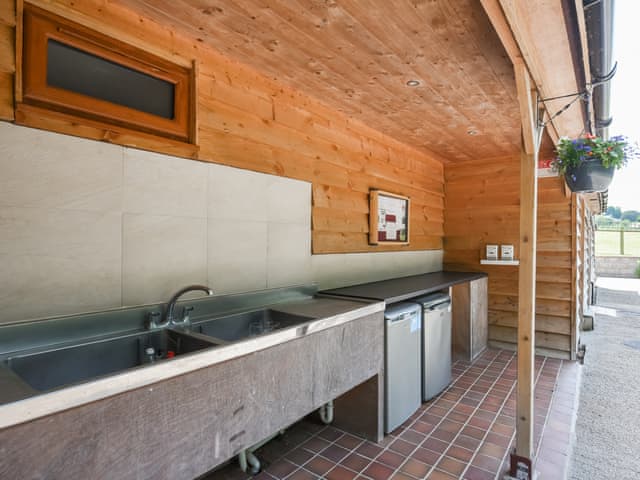 On-site amenities | Ash - Glamping Pod - Castle Farm Holidays Shropshire, Oswestry