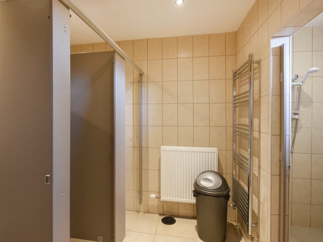 On-site amenities | Ash - Glamping Pod - Castle Farm Holidays Shropshire, Oswestry