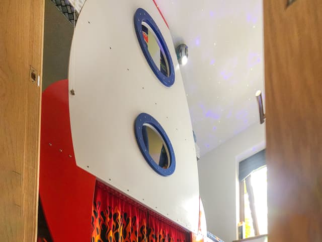 Bedroom 3 comprising of 2 full size single beds | Wychwood, Wooldale, near Holmfirth