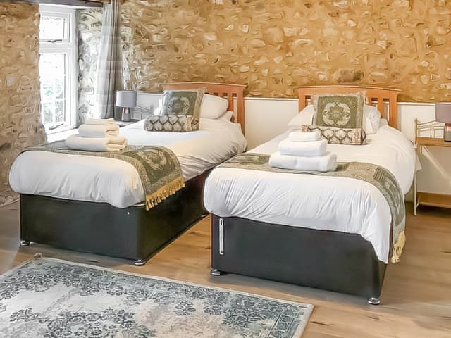 Twin bedroom | Brabazon - Furley Cottages, Membury