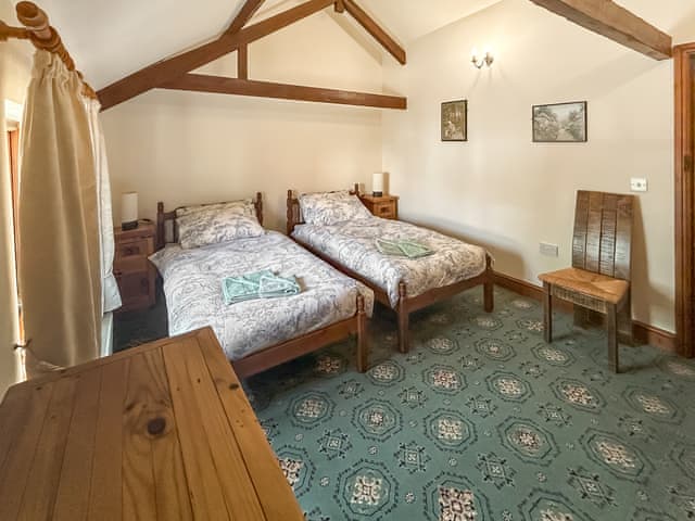 Twin bedroom | Parlour Cottage, Evershot, near Dorchester