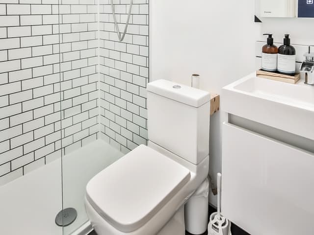 Bathroom | Sea View, St. Leonards-On-Sea