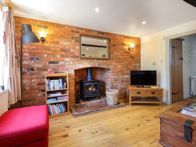 Living area | Bramblefield Cottage, All Berkshire