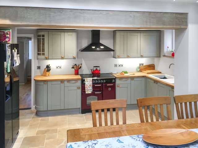 Kitchen | Hill House, Snape