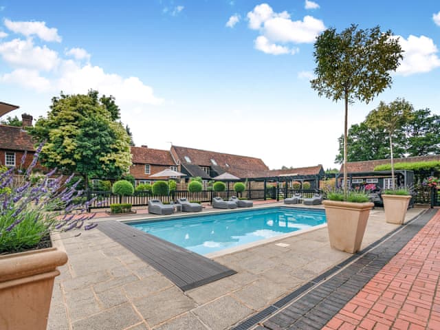 Swimming pool | The Cottage - Whitmoor Farm, Woking, near Guildford