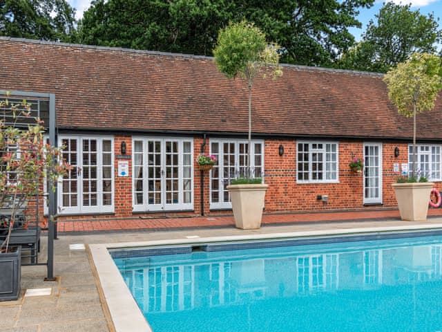 Swimming pool | The Cottage - Whitmoor Farm, Woking, near Guildford