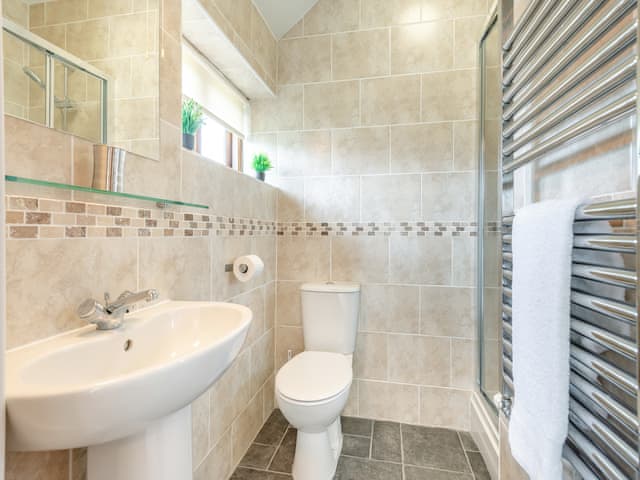 En-suite | Helena - The Victorian Barn, Blandford Forum