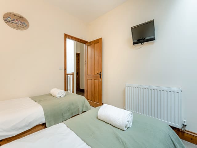 Twin bedroom | The Victorian Barn- Leopold - The Victorian Barn, Blandford Forum