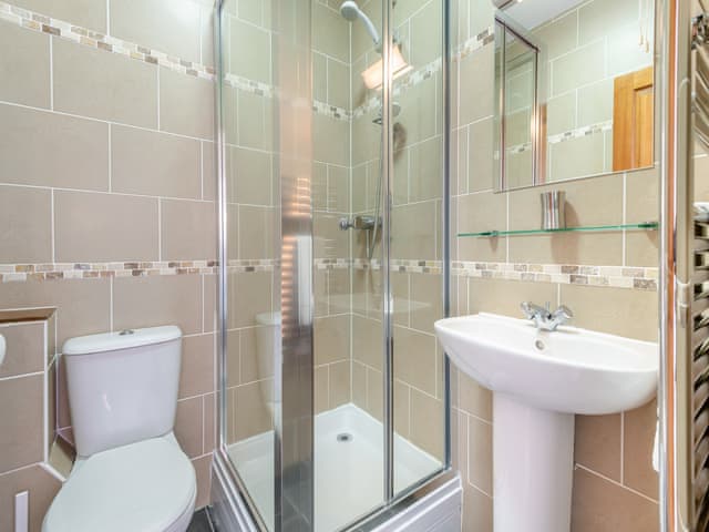 En-suite | Beatrice - The Victorian Barn, Blandford Forum