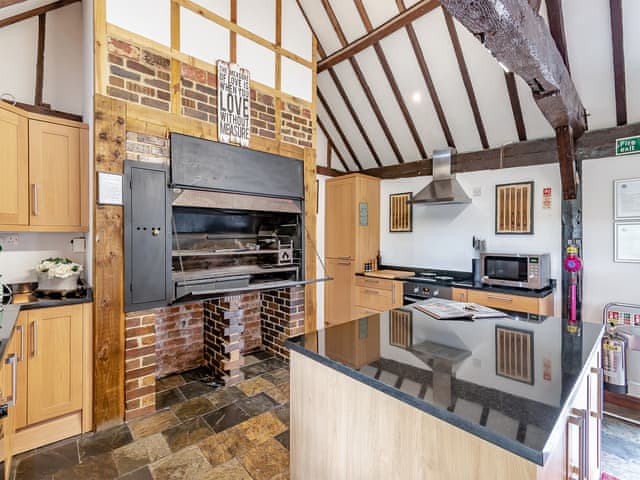 Kitchen | The Barn - Whitmoor Farm, Woking, near Guildford