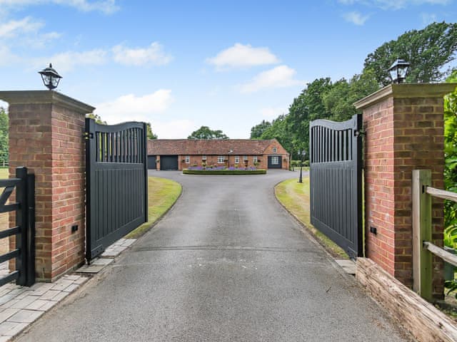 Driveway | The Pool House - Whitmoor Farm, Woking, near Guildford