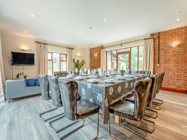 Living room/dining room | Victoria Albert - The Victorian Barn, Woolland, near Blandford Forum