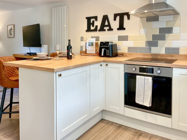 Kitchen | The Old Posthouse Barn - Axbridge Holidays, Axbridge, near Weare