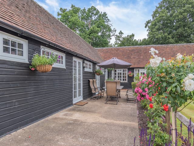 Exterior | Weston Cottage - Whitmoor Farm, Woking, near Guildford