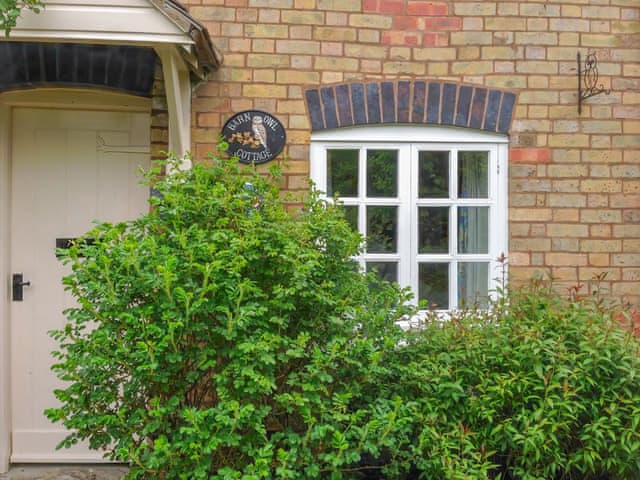 Exterior | Barn Owl Cottage, Offchurch, near Leamington Spa