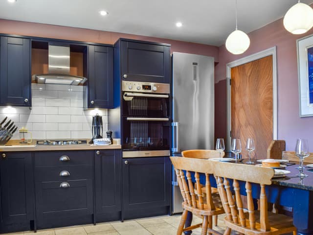 Kitchen/diner | Bow Cottage, Bourton On The Water