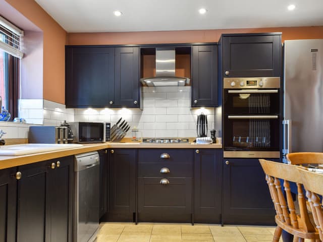 Kitchen/diner | Bow Cottage, Bourton On The Water