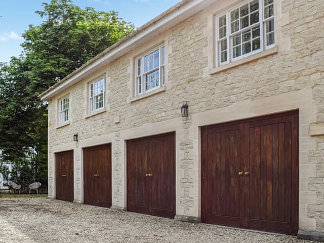 Exterior | The Coach House Flat 1 - The Coach House, Tetsworth, near Oxford