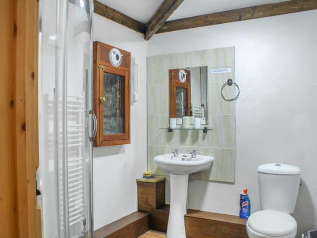 Bathroom | The Hayloft - Liskeard Retreats, Liskeard