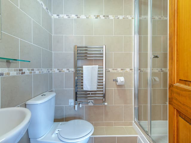En-suite | Byre - The Victorian Barn, Blandford Forum