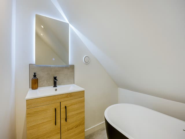 Bathroom | The Stone Barn, East Firsby