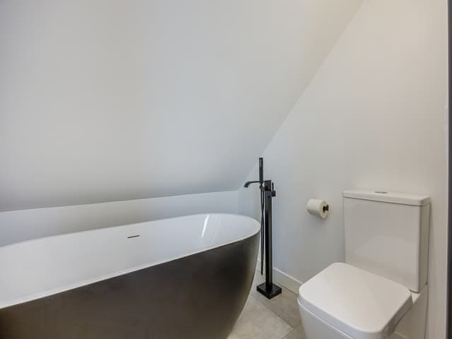 Bathroom | The Stone Barn, East Firsby