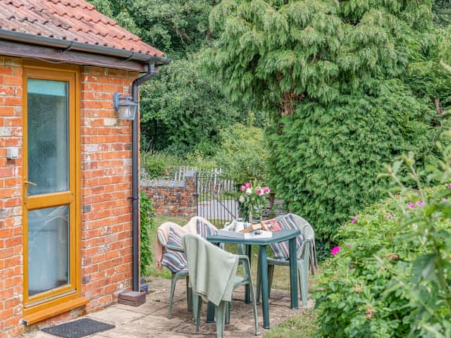 Sitting-out-area | Lodge - The Victorian Barn, Blandford Forum