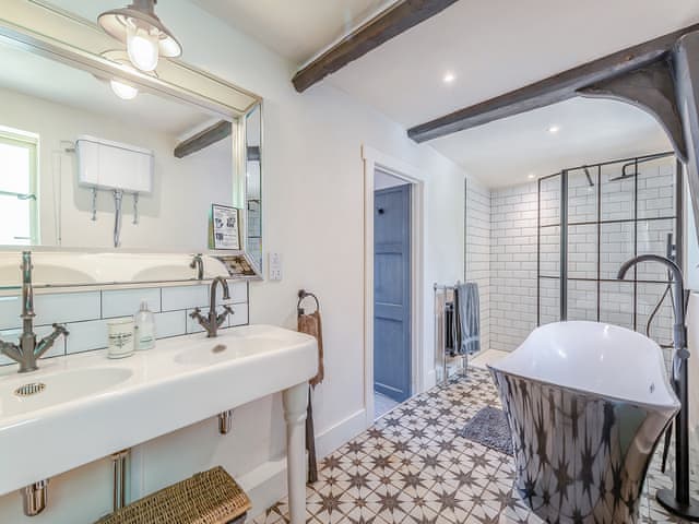 Bathroom | Town Farm House, Brenchley, Tonbridge