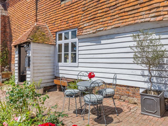 Sitting-out-area | Town Farm House, Brenchley, Tonbridge