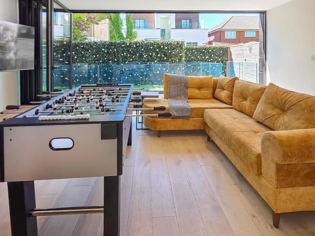 Living room | The Woodford Retreat, London