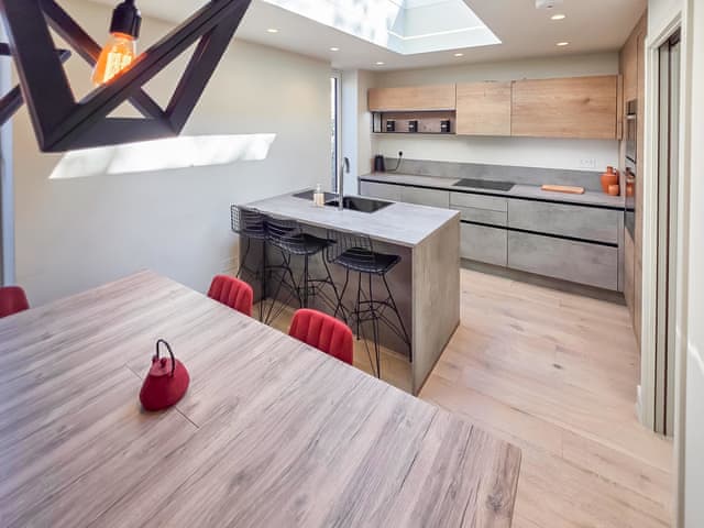 Kitchen | The Woodford Retreat, London