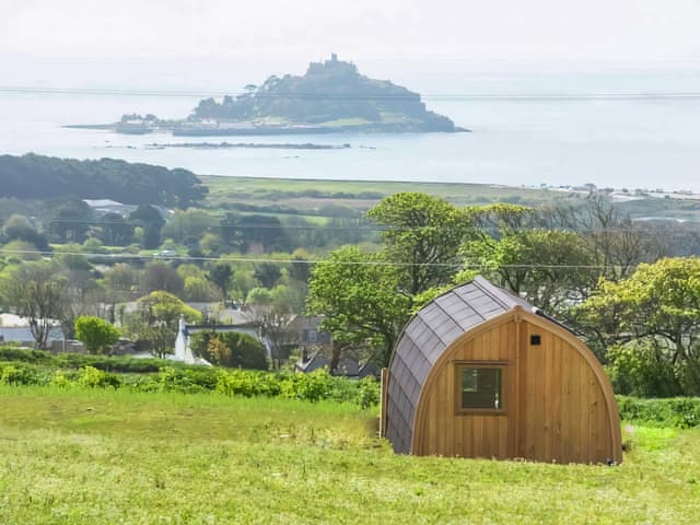 Open plan living space | Scenic Bay, Penzance