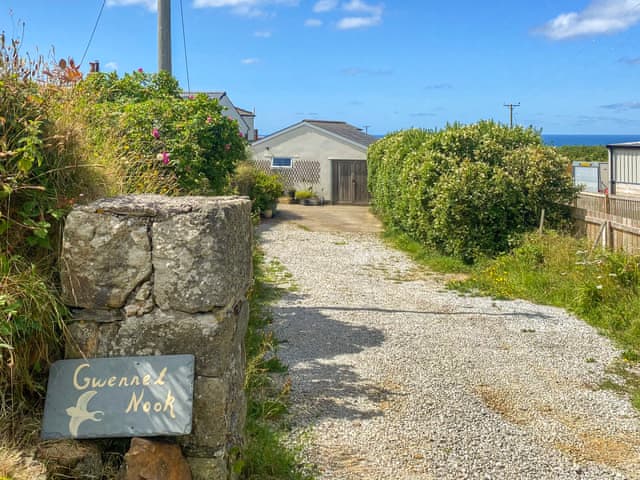 Setting | Gwennel Nook, St Agnes