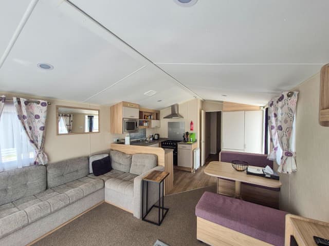Open plan living space | Seaside Retreat, Hayling Island