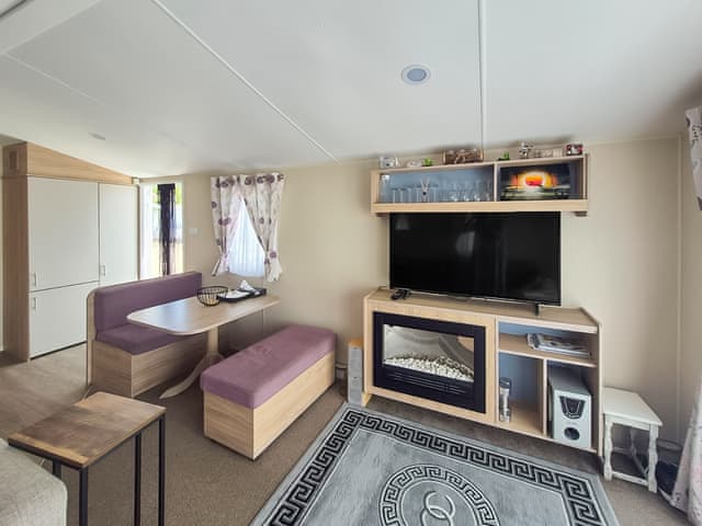 Open plan living space | Seaside Retreat, Hayling Island