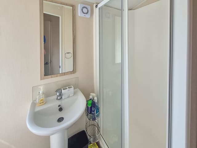 Bathroom | Seaside Retreat, Hayling Island