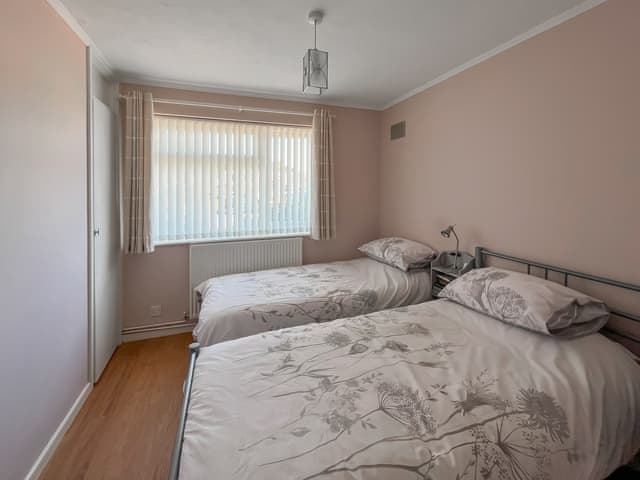 Twin bedroom | Beach Bungalow, Bognor Regis