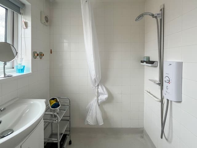 Bathroom | Beach Bungalow, Bognor Regis