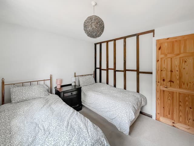 Twin bedroom | Corner House, Haywards Heath