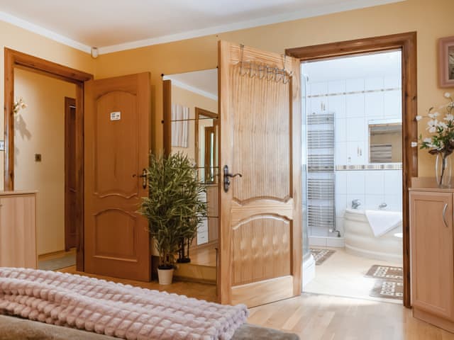 Double bedroom | Grange House, Gamston, near Nottingham