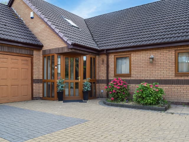 Exterior | Grange House, Gamston, near Nottingham