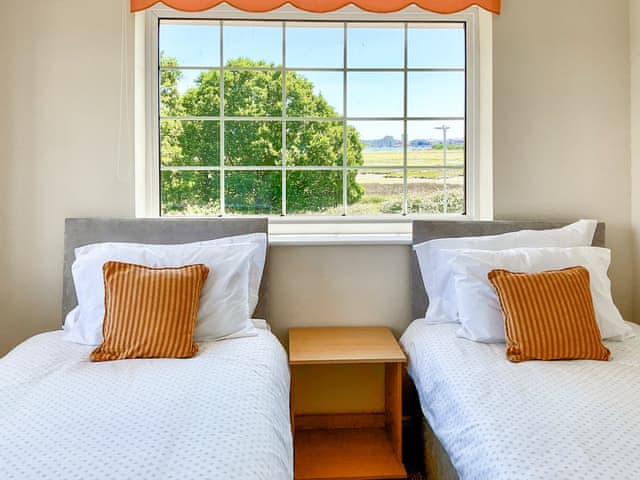 Twin bedroom | Harbourside, Poole