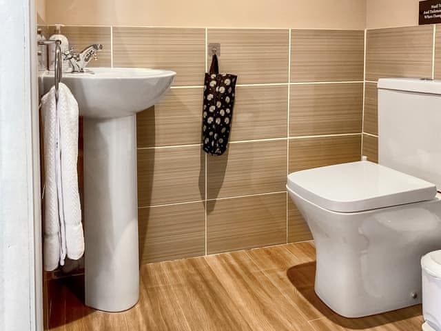Bathroom | The Old Posthouse Barn - Axbridge Holidays, Axbridge, near Weare