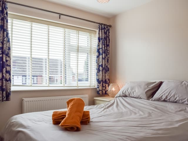 Double bedroom | Pinecote, Bottesford
