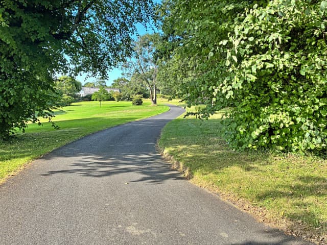 Driveway | Beech cottage - Goldburn Barns, near Okehampton