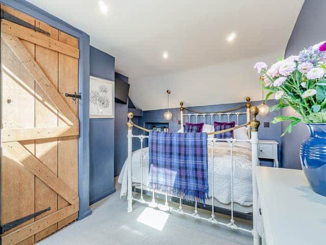 Double bedroom | Queens Barn, Wortham, near Diss