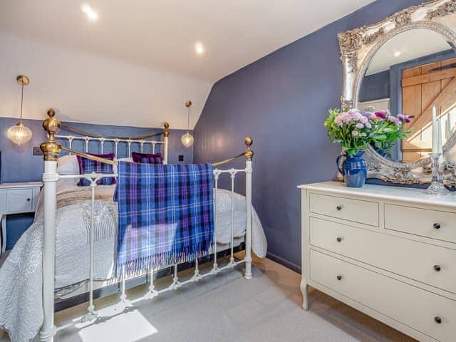 Double bedroom | Queens Barn, Wortham, near Diss