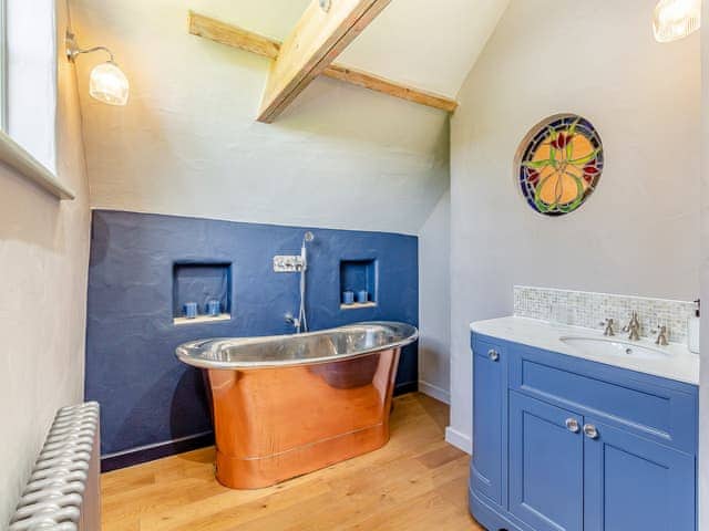 Bathroom | Queens Barn, Wortham, near Diss